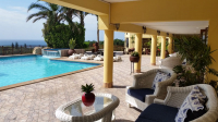  Vacation Hub International | Hillbillion Estate Room