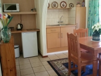  Vacation Hub International | PineTree Lodge Room