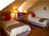  Vacation Hub International | Zeru House Guest House Room