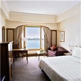  Vacation Hub International | Hotel Trident Room