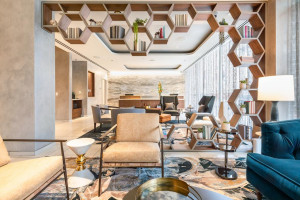  Vacation Hub International | Essex Inn Room