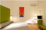  Vacation Hub International | Hotel Piazza Bellini Room