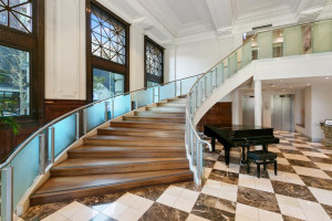  Vacation Hub International | Quality Hotel Batman's Hill On Collins Room