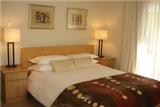  Vacation Hub International | 1 On Queens Guest House Room