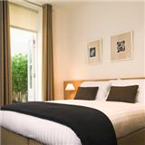  Vacation Hub International | Base 2 Stay Room