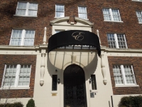  Vacation Hub International | The Eldon Luxury Suites Room