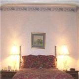  Vacation Hub International | The Windsor Inn Room