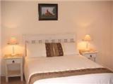  Vacation Hub International | At Sta-plus Bed And Breakfast Guest House Room