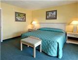  Vacation Hub International | Days Inn Key West Room