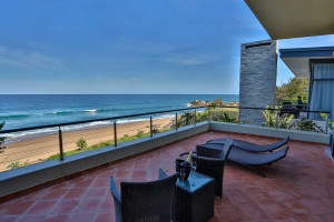  Vacation Hub International | Canelands Beach Club Room
