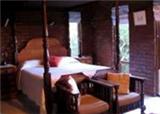  Vacation Hub International | Loeriebos Bed & Breakfast Room