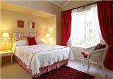  Vacation Hub International | Craighall House Room