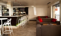  Vacation Hub International | Urban Chic Boutique Hotel Room