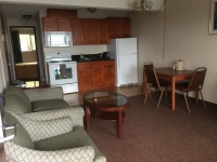  Vacation Hub International | Astoria Rivershore Motel Room