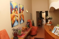  Vacation Hub International | Del Roza Guest House Room
