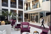  Vacation Hub International | Queen Victoria Hotel Room