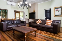  Vacation Hub International | Okiep Country Hotel Room