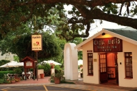  Vacation Hub International | Eight Bells Mountain Inn Room