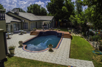  Vacation Hub International | Oh So You Guesthouse Room