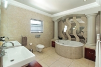  Vacation Hub International | uShaka Manor Guest House Room