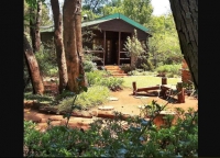  Vacation Hub International | Woodland Gardens Room