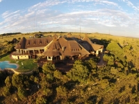  Vacation Hub International | Letsatsi Game Lodge Room