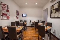  Vacation Hub International | Infinity Hotel St. Peter Room