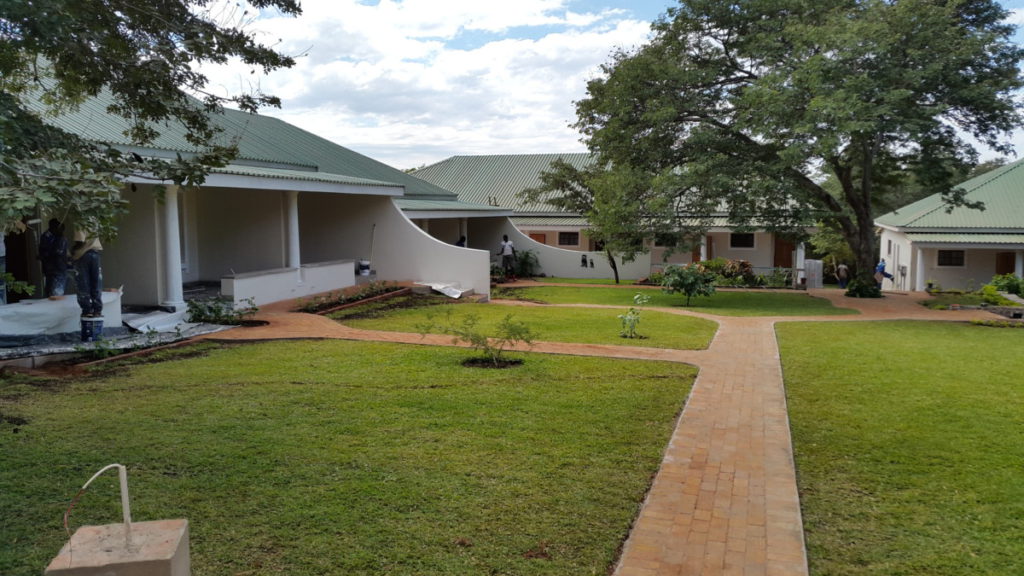  Vacation Hub International | Batonka Guest Lodge Room