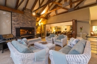  Vacation Hub International | Island Way Villa Room