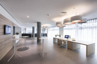  Vacation Hub International | Barcelo Hamburg Room