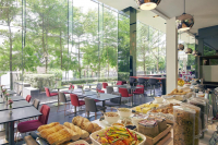  Vacation Hub International | Quincy Hotel Room