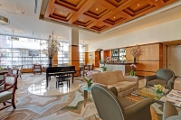  Vacation Hub International | Hotel Giraffe Room