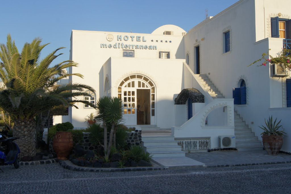  Vacation Hub International | Mediterranean Beach Santorini Room