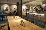  Vacation Hub International | Queen A Antwerp Room