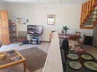  Vacation Hub International | Mackenzies  Accommodation Room