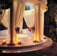  Vacation Hub International | Illyria House Room