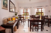  Vacation Hub International | Rivendell Bed & Breakfast Room