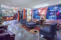  Vacation Hub International | Howard Johnson Hotel Vancouver Room