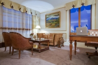  Vacation Hub International | Radisson Blu Saga Room