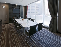  Vacation Hub International | DoubleTree by Hilton Hotel Woking Room