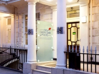  Vacation Hub International | Queens Park Hotel Room