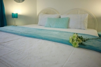  Vacation Hub International | The Lighthouse Inn B&B Room