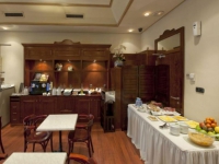  Vacation Hub International | Aquaria Negresco Hotel Room
