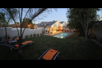  Vacation Hub International | Orange Inn Knysna Room
