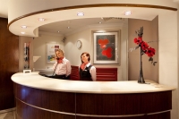 Vacation Hub International | Mercure Livingston Hotel Room