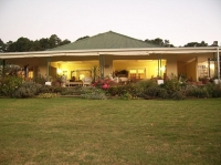  Vacation Hub International | Twin Pools Lodge B&B Room