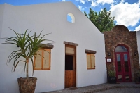  Vacation Hub International | Villa Contessa Room
