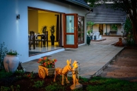  Vacation Hub International | Biggy Best Cottages Room