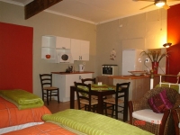  Vacation Hub International | Eagle Crest Executive Lodge Self Catering Room