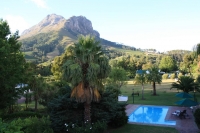  Vacation Hub International | Orange-Ville Guesthouse Room